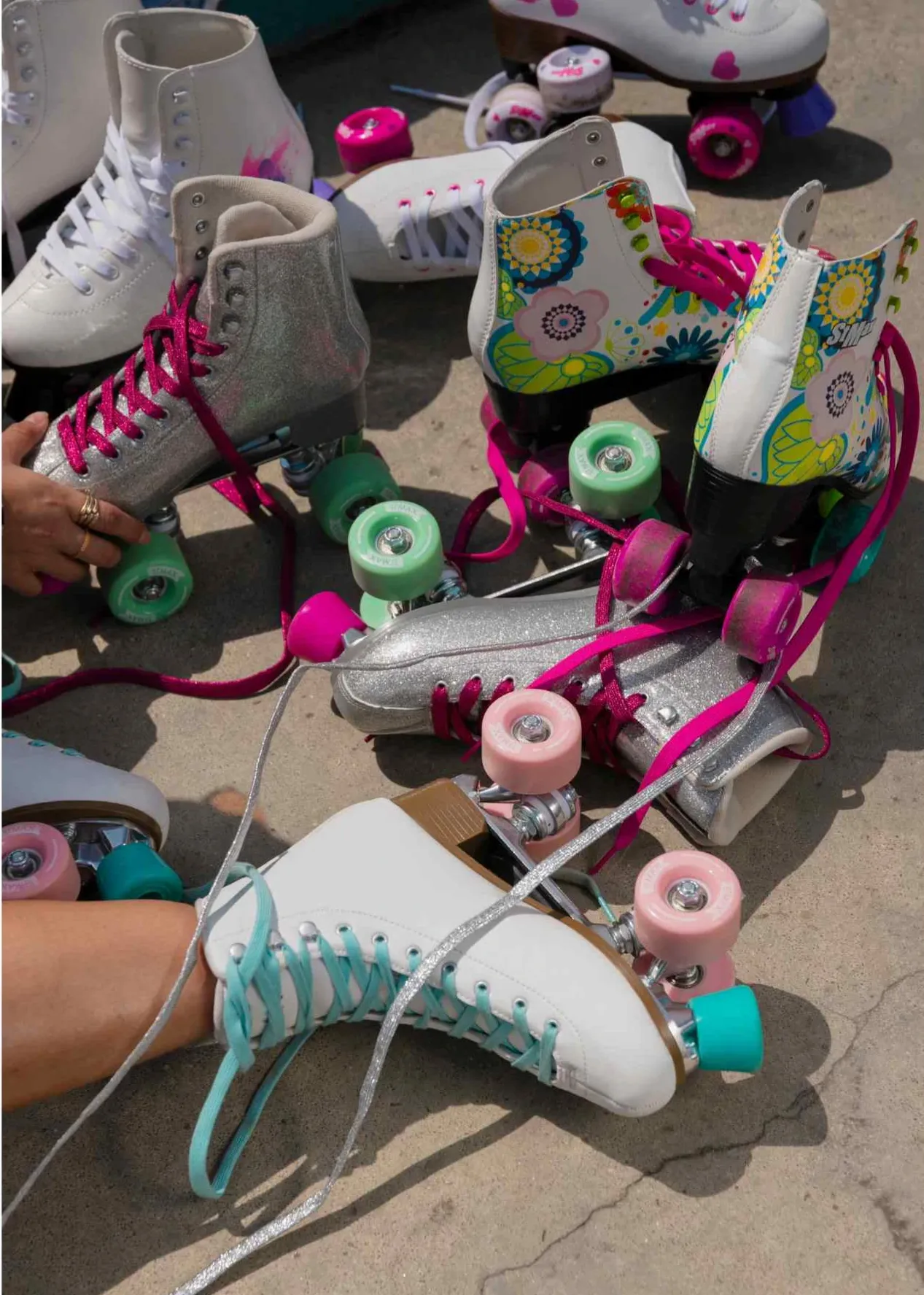 Group Roller Skating Lessons (Al Quoz) - Ages 4-19 Image 2.webp